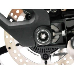 Evotech PRN014066 Rear Axle Sliders For Husqvarna Vitpilen / Svartpilen 701 -Motorcycle Gear Shop evotech prn014066 rear axle sliders image4