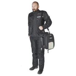 Givi UT810 Extendable Tanklocked ED System Bag, 25 Liter -Motorcycle Gear Shop givi ut810 extendable tanklocked ed system bag image5